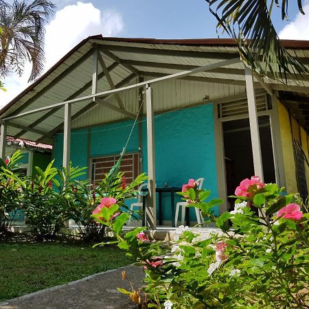 Cabanas Los Almendros Capurganá Extérieur photo