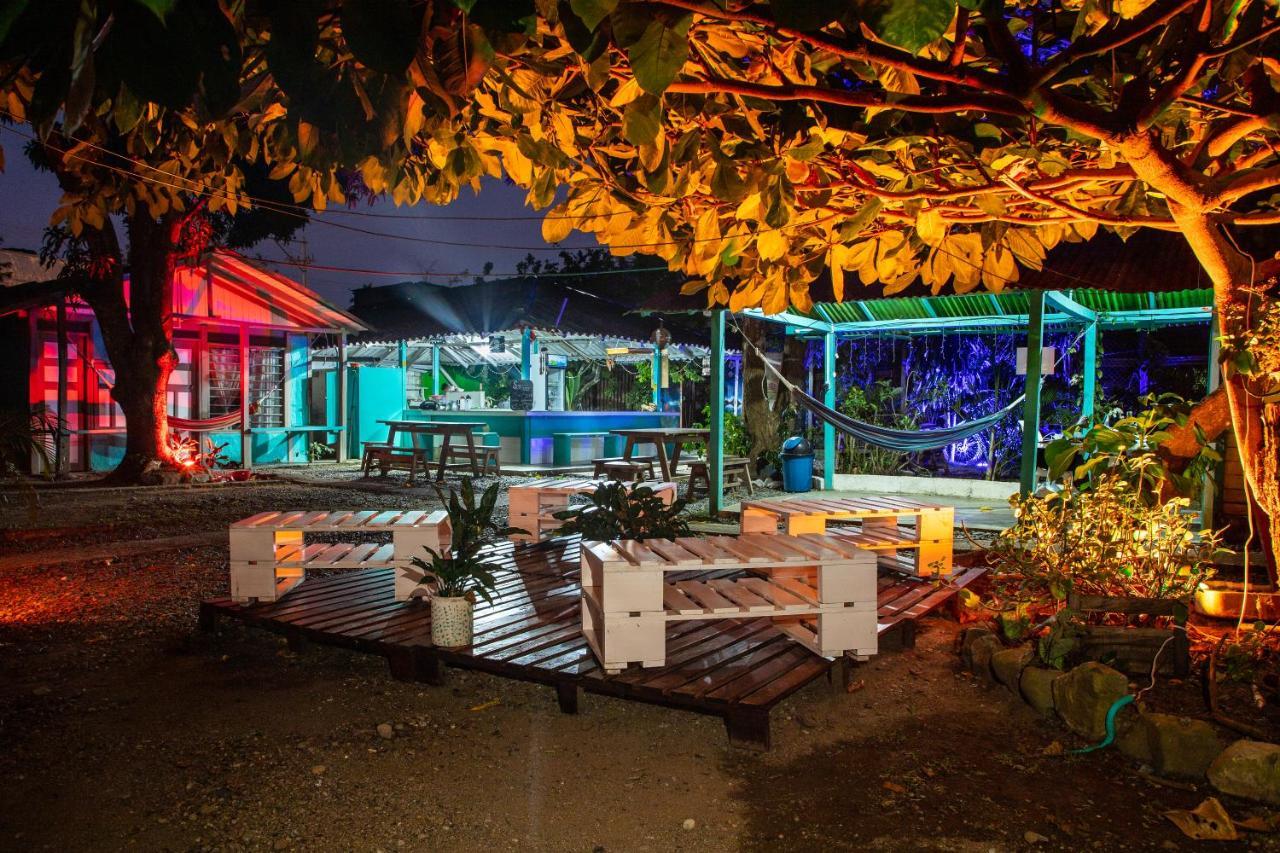 Cabanas Los Almendros Capurganá Extérieur photo