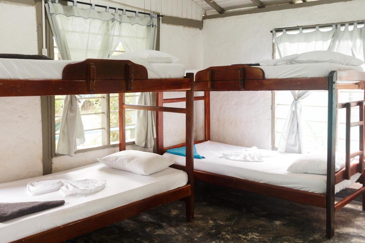 Cabanas Los Almendros Capurganá Extérieur photo